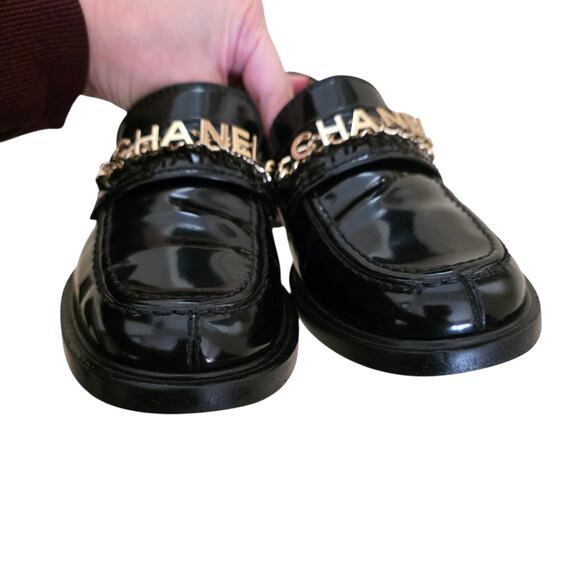 Chanel 2022 Patent Leather CC Logo Loafers Black IT 36 US 5–5.5 - Picture 7 of 16